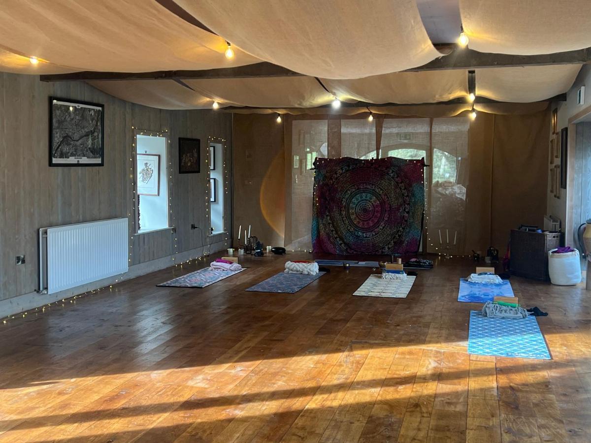 콜레인 The Old Flax Mill Yoga Retreat 빌라 외부 사진