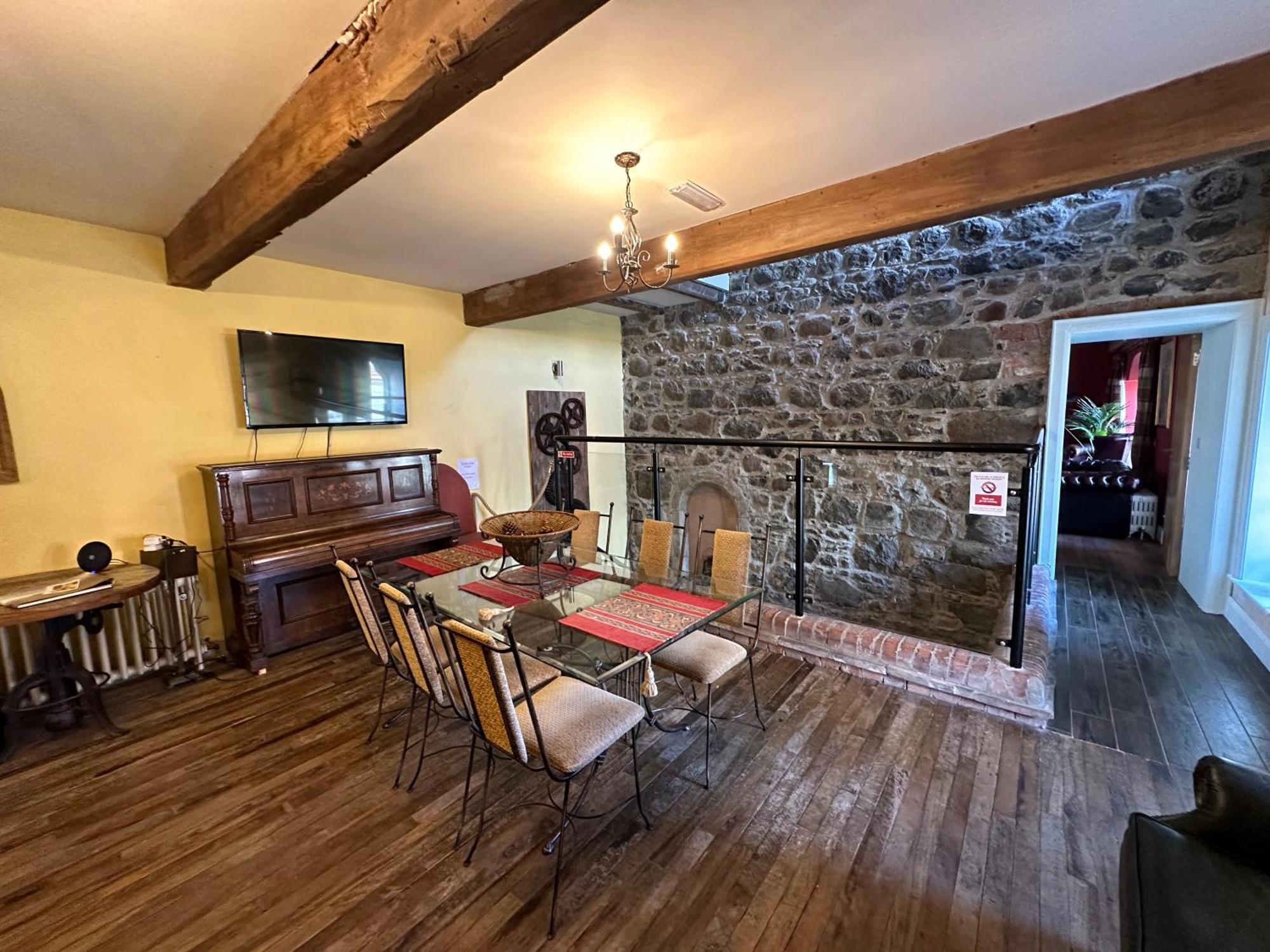 콜레인 The Old Flax Mill Yoga Retreat 빌라 외부 사진